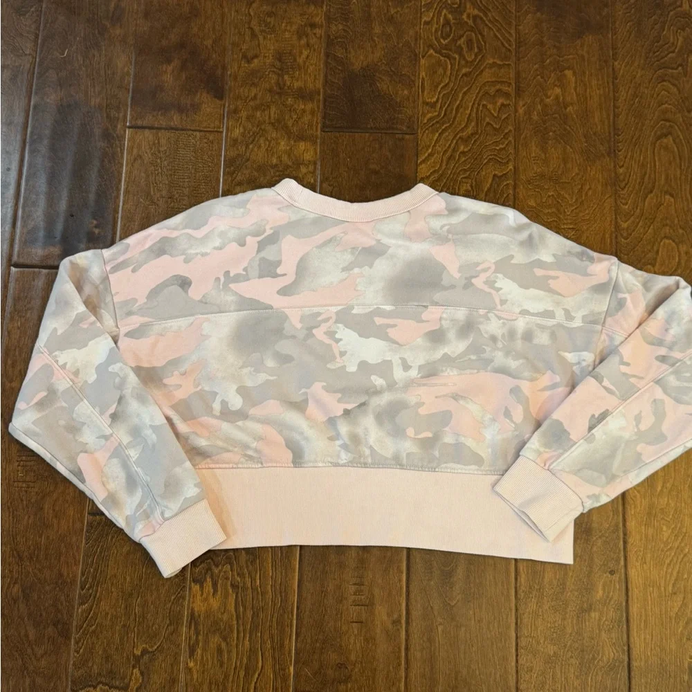 Adidas Pink Camo Sweatshirt and leggings set - Picture 5 of 10